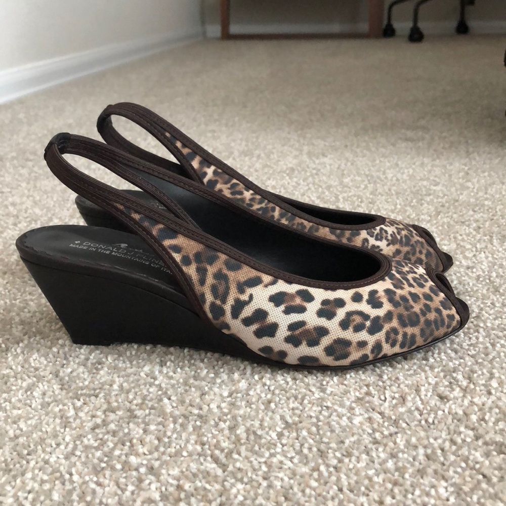Donald J Pliner Leopard print sling back wedges